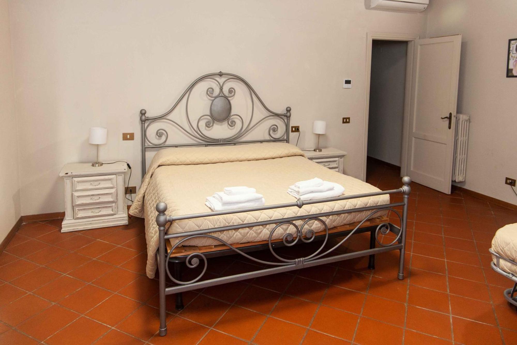 Bed And Breakfast Villa Torre Degli Onesti Apartments 루카 외부 사진